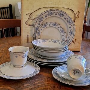 Ekco International Esquisit Fine China